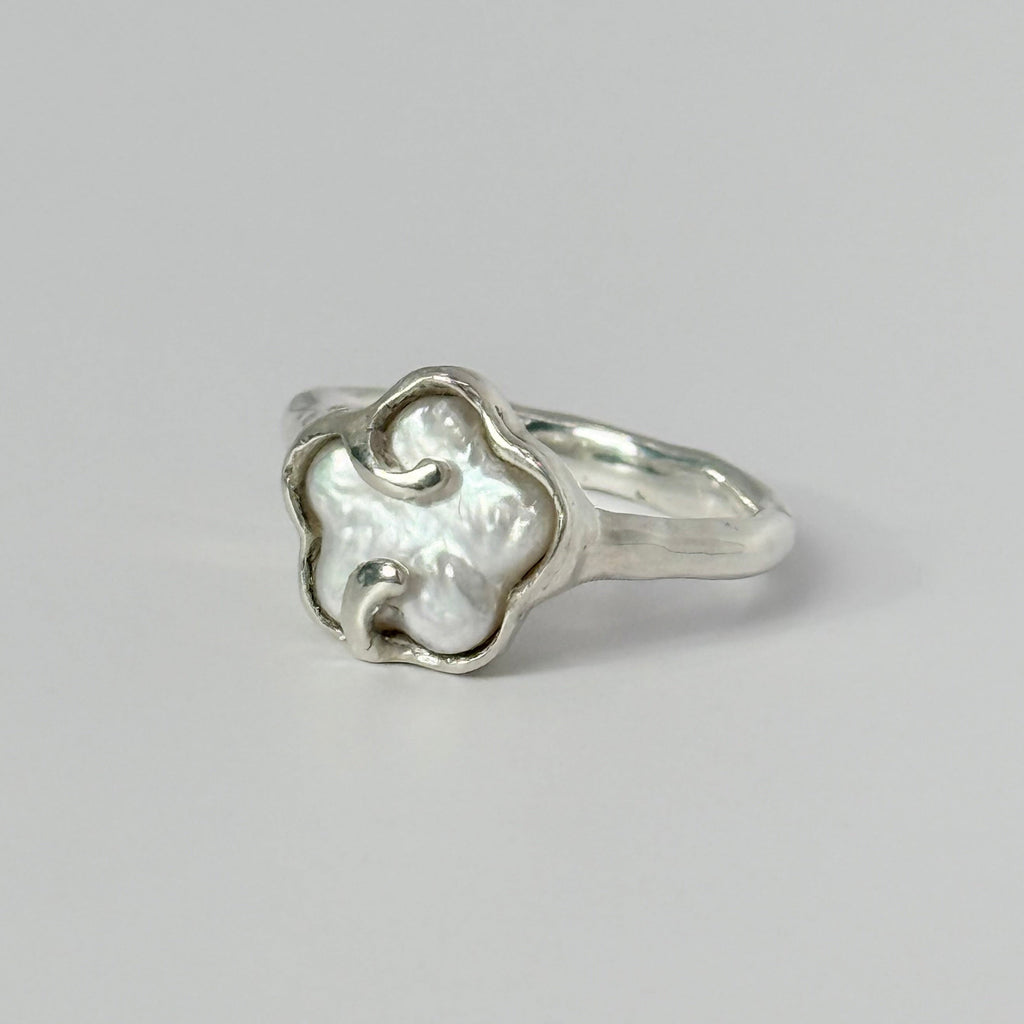 Molten Pearl Flower Ring
