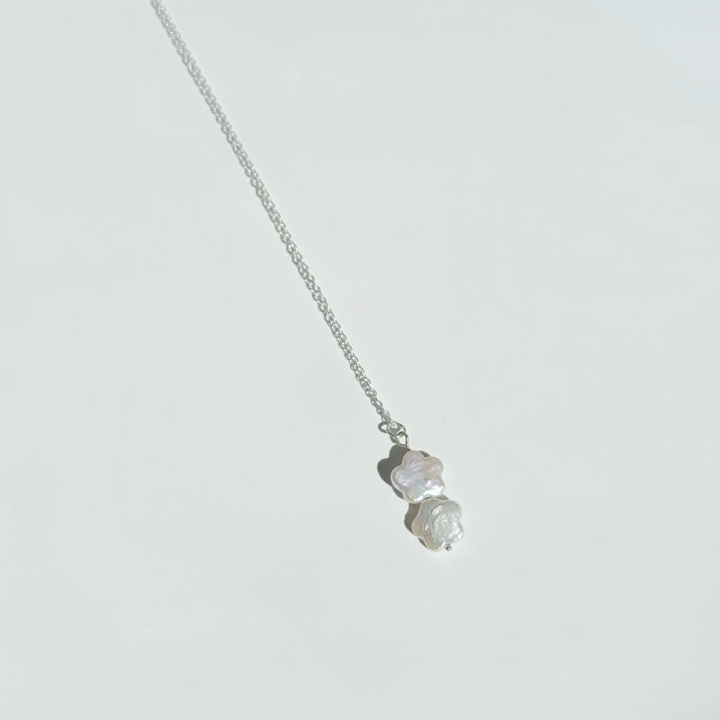 Flower Pearl Necklace