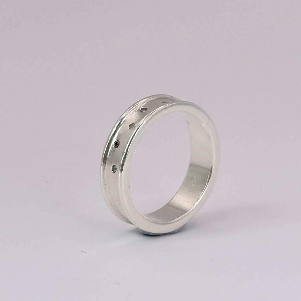 5 Stone Set Band