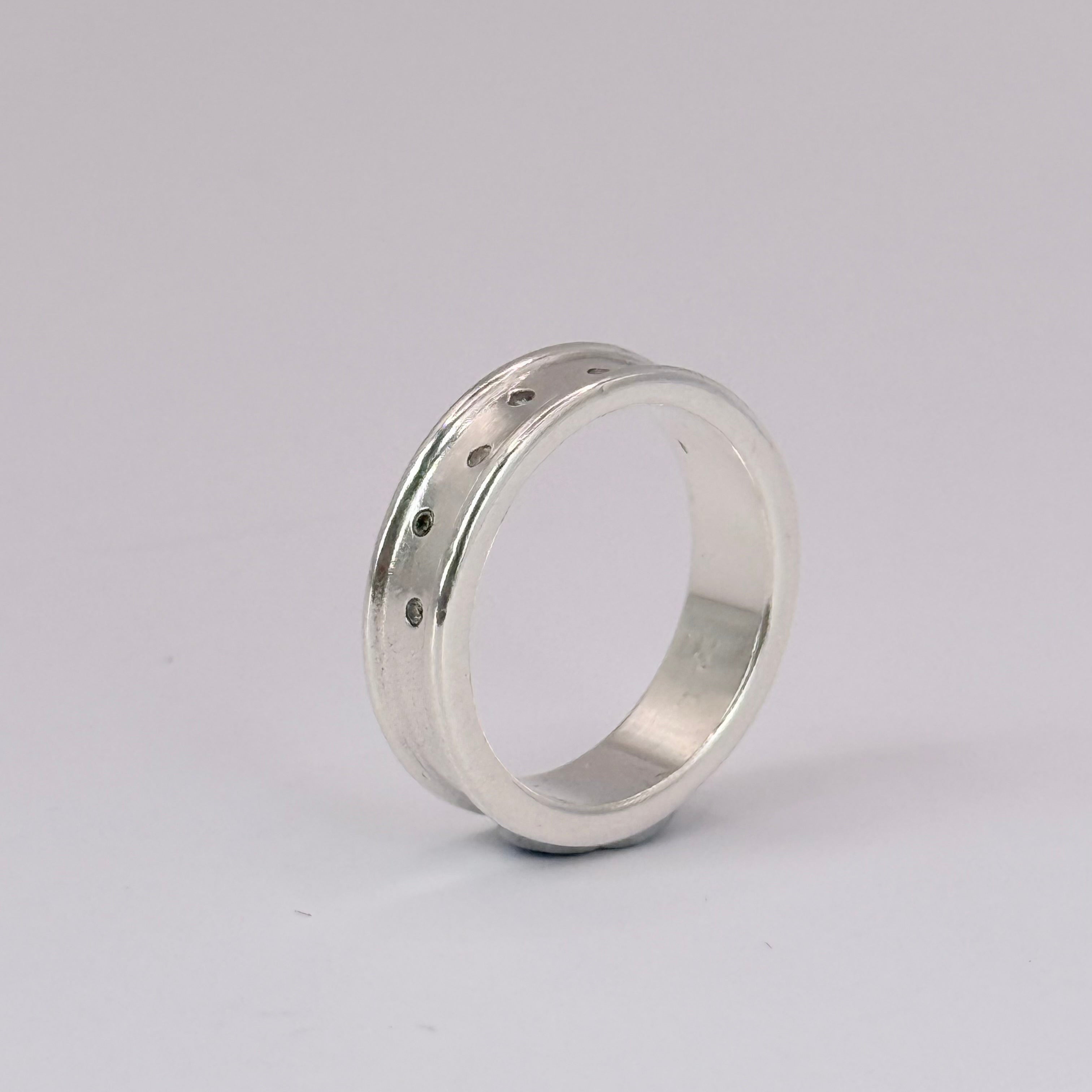 5 Stone Set Band