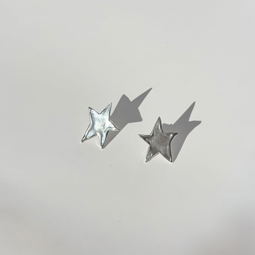 Medium Molten Star Studs
