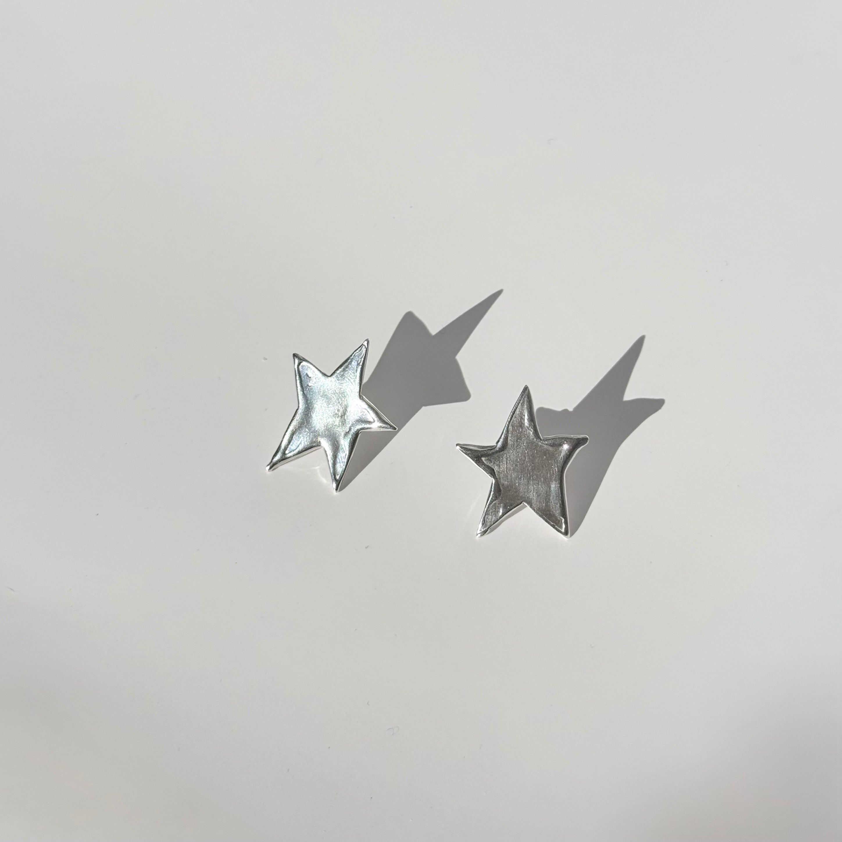 Medium Molten Star Studs
