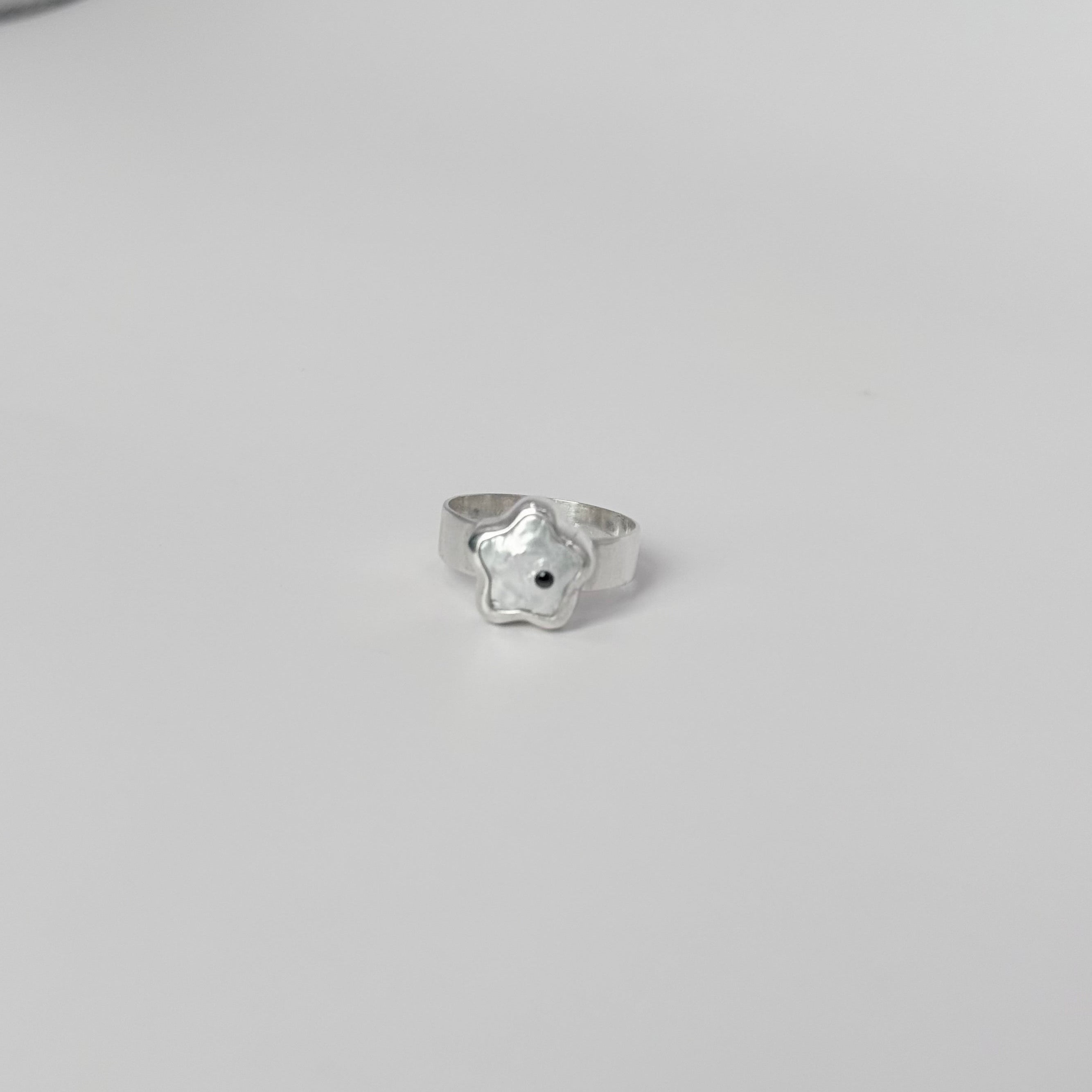 Pearl Flower Ring 02